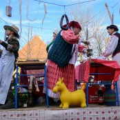 carousel-32